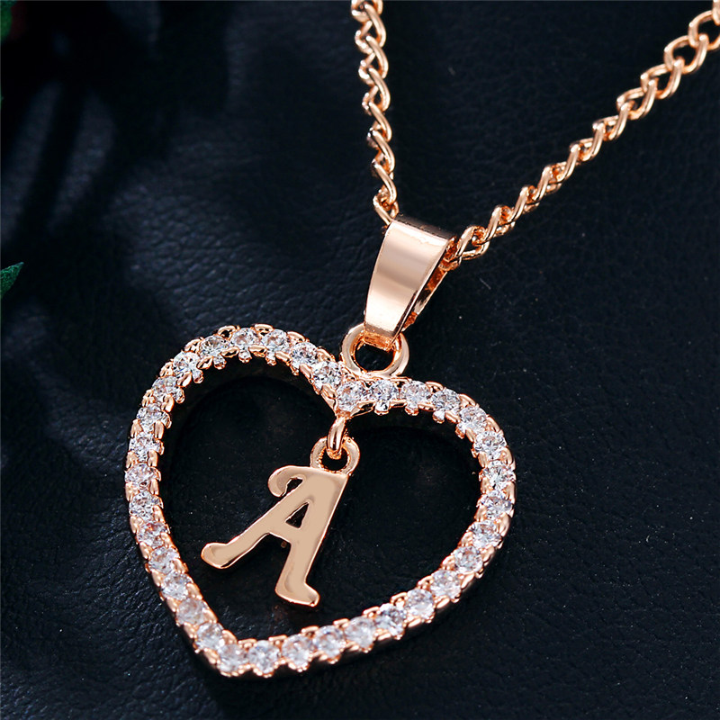 Collier Lettre - E / Doré